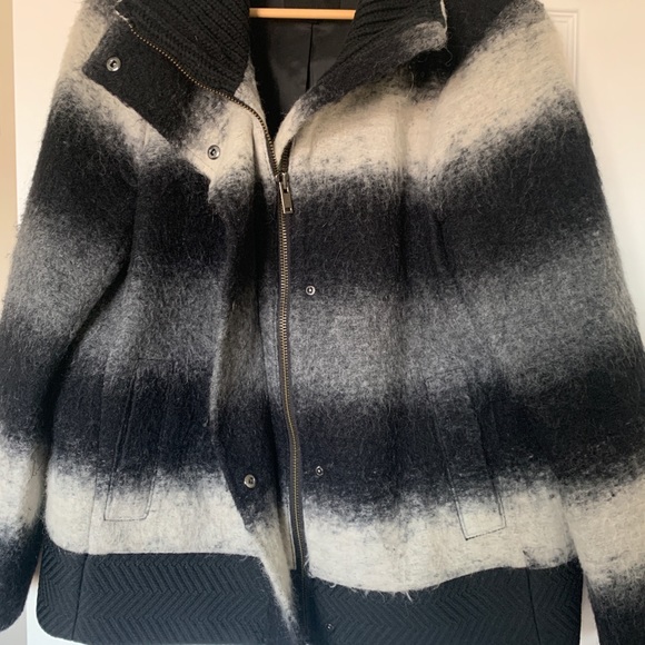 Banana Republic Mohair Jacket - Picture 5 of 7